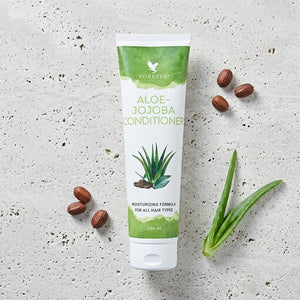 Forever Aloe-Jojoba Conditioner con fórmula hidratante para uso diario