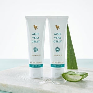 Aloe Vera Gelly e un pacchetto di crema all'aloe vera per idratazione e cura